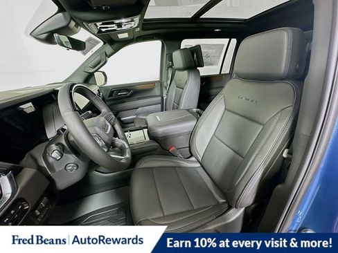 New 2026 GMC Yukon XL Denali AWD/4WD image 13