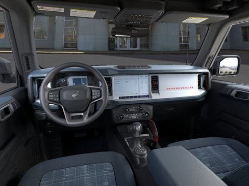 New 2025 Ford Bronco Heritage Edition image 9
