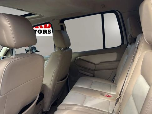 Used 2008 Ford Explorer Eddie Bauer image 7
