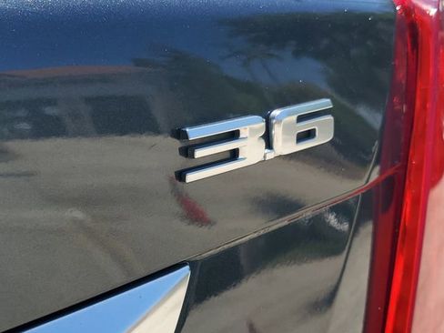 Used 2019 Cadillac XT5 FWD image 8