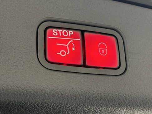 Certified 2025 Mercedes-Benz GLC 300 4MATIC image 22