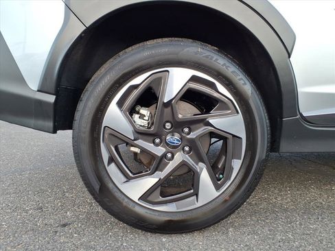 Used 2025 Subaru Crosstrek 2.5i Limited w/ Crosstrek Mirror Package image 7