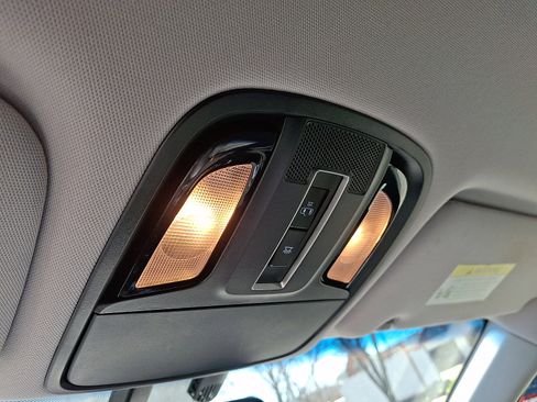 Used 2018 Kia Sorento LX image 21