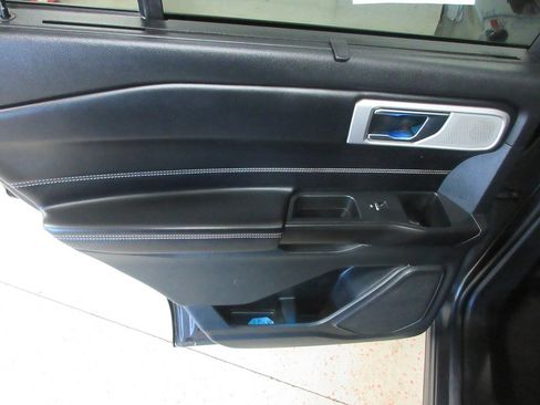 Used 2020 Ford Explorer ST w/ Premium Technology Package image 32