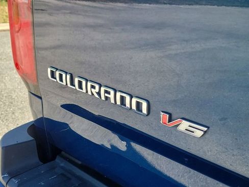 Used 2019 Chevrolet Colorado Z71 image 9