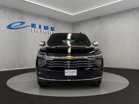 New 2026 Chevrolet Suburban Premier image 8
