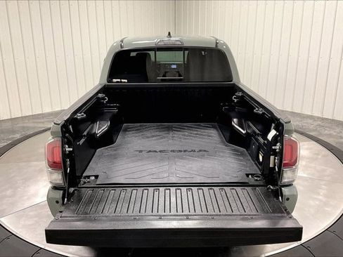 Certified 2022 Toyota Tacoma 4x4 Double Cab image 39