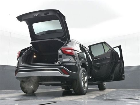 New 2026 Chevrolet Trax LT w/ Driver Confidence Package image 53