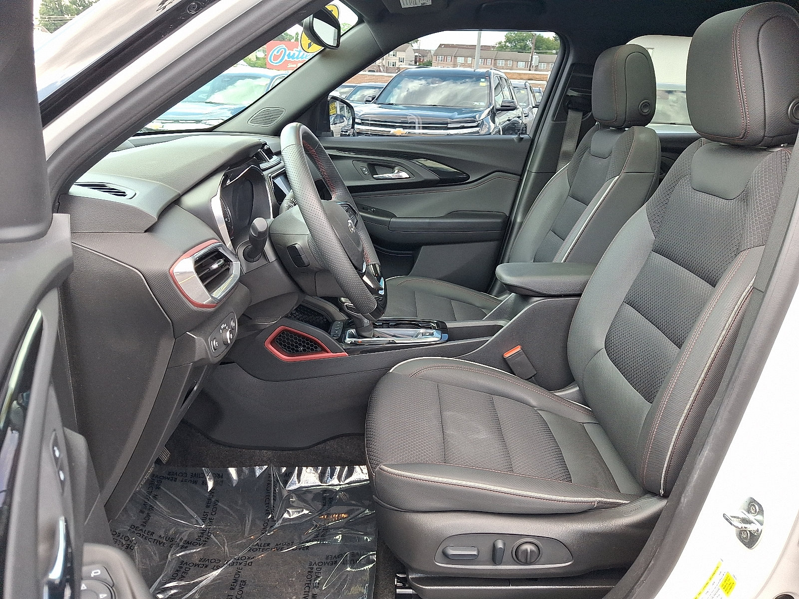 Used 2023 Chevrolet TrailBlazer RS w/ Sun and Liftgate Package AWD/4WD image 15