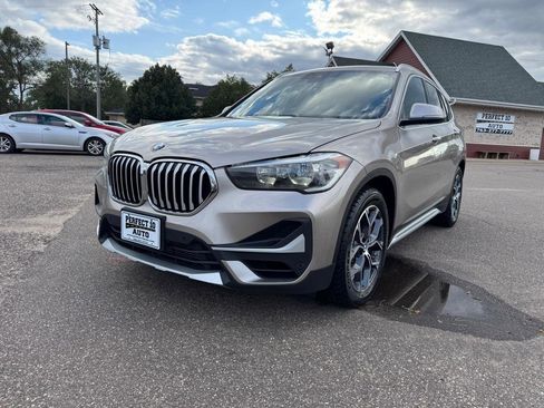 Used 2022 BMW X1 xDrive28i w/ Convenience Package image 11