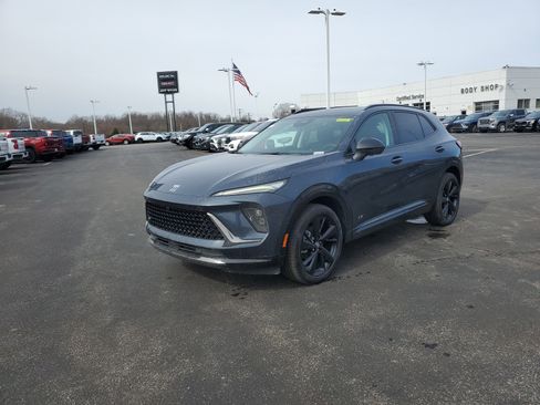 New 2026 Buick Enclave Preferred w/ Power Package image 9