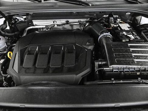 Certified 2025 Audi Q3 2.0T Premium Plus w/ Premium Plus Package image 24