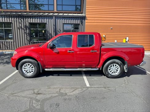 Used 2016 Nissan Frontier SV AWD/4WD image 2