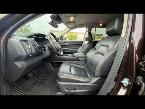 Used 2022 Nissan Pathfinder SL FWD image 7