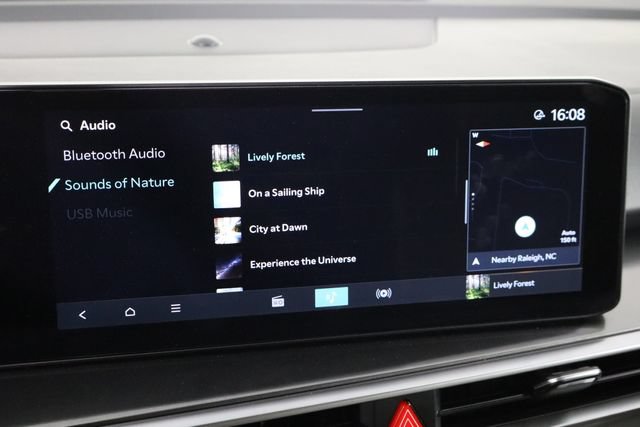 Used 2025 Kia Sorento EX FWD image 32