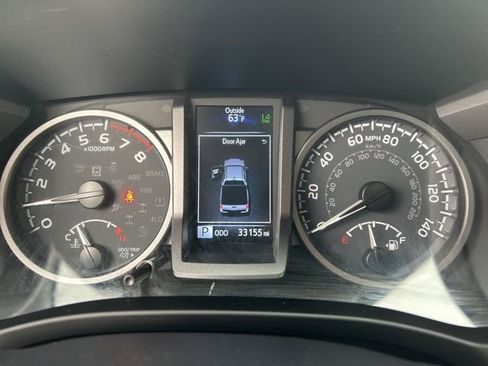 Used 2023 Toyota Tacoma TRD Off-Road image 14