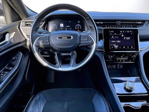 Certified 2022 Jeep Grand Cherokee L Laredo image 10