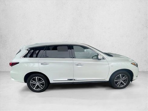 Used 2019 INFINITI QX60 Luxe w/ Essential Package image 4