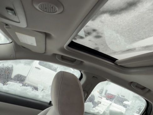 Used 2012 Chevrolet Impala LT w/ LT Sunroof Package image 8