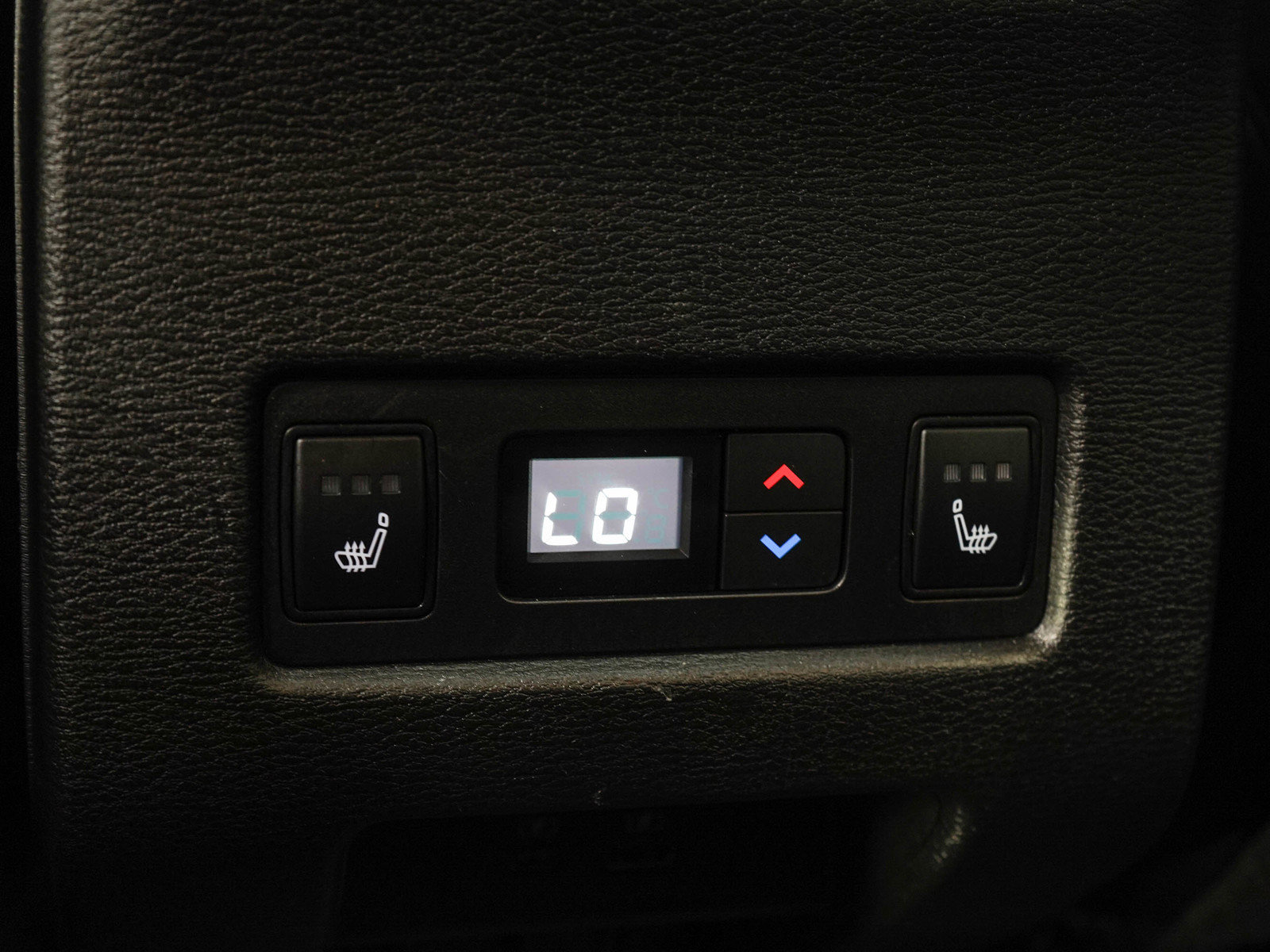 Used 2025 Mitsubishi Outlander SEL AWD/4WD image 17