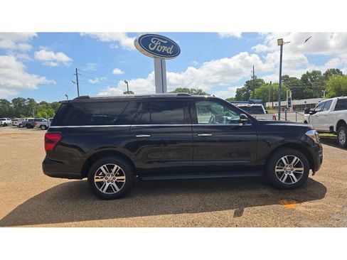 Used 2024 Ford Expedition Max Limited RWD image 5