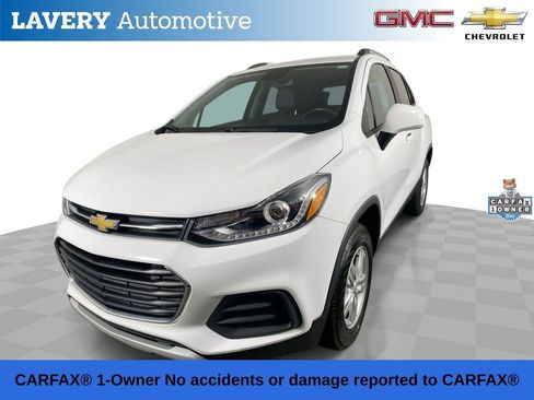 Used 2022 Chevrolet Trax LT w/ LT Convenience Package image 1