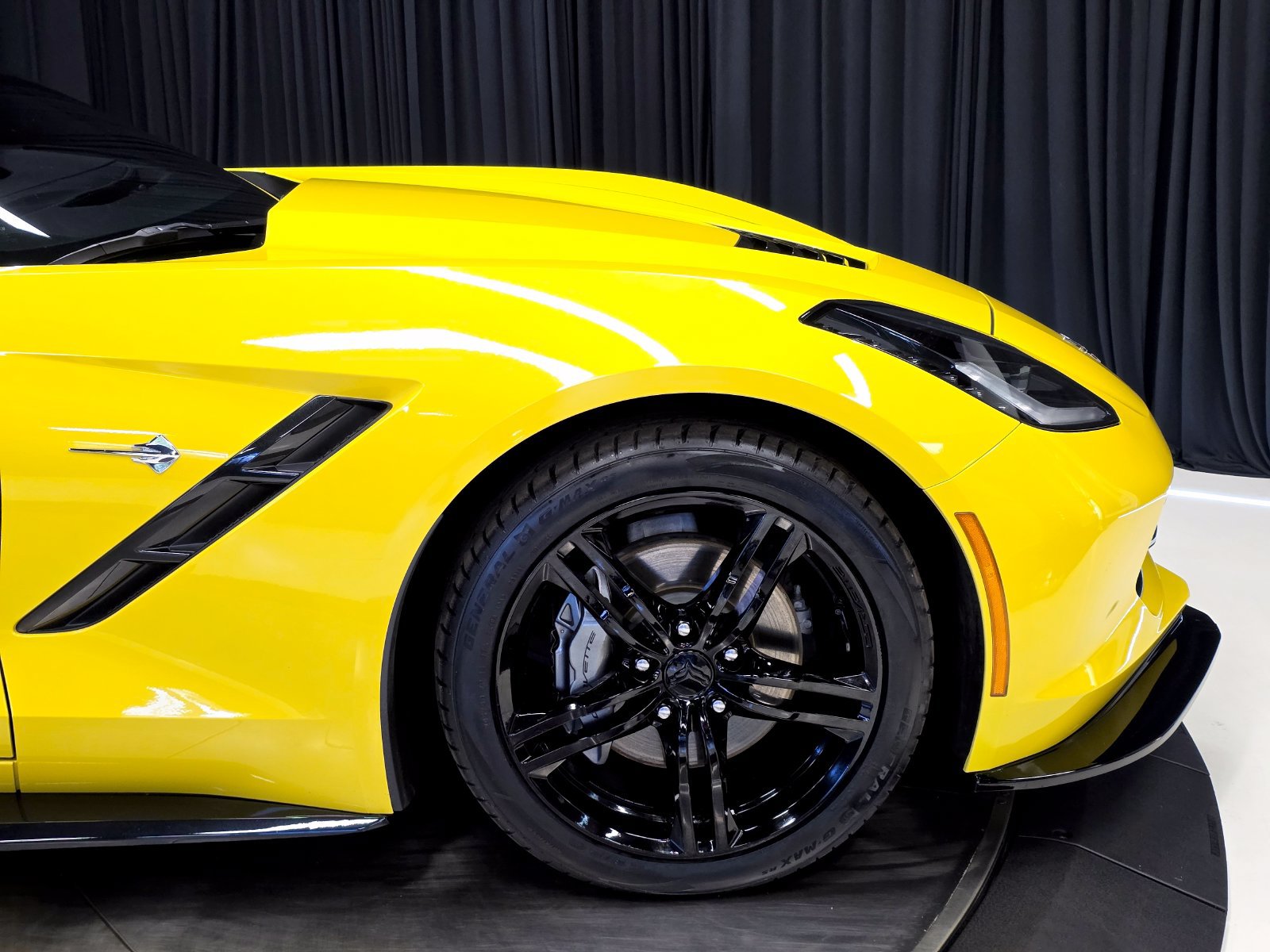 Used 2016 Chevrolet Corvette Stingray Coupe w/ 3LT Preferred Equipment Group RWD image 38
