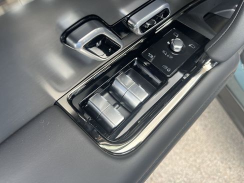 New 2025 Land Rover Range Rover Sport Dynamic SE AWD/4WD image 20