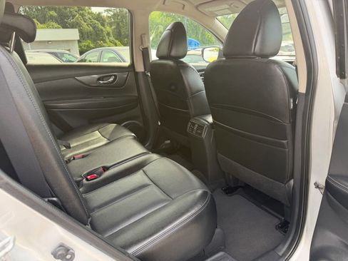 Used 2016 Nissan Rogue SL AWD/4WD image 12