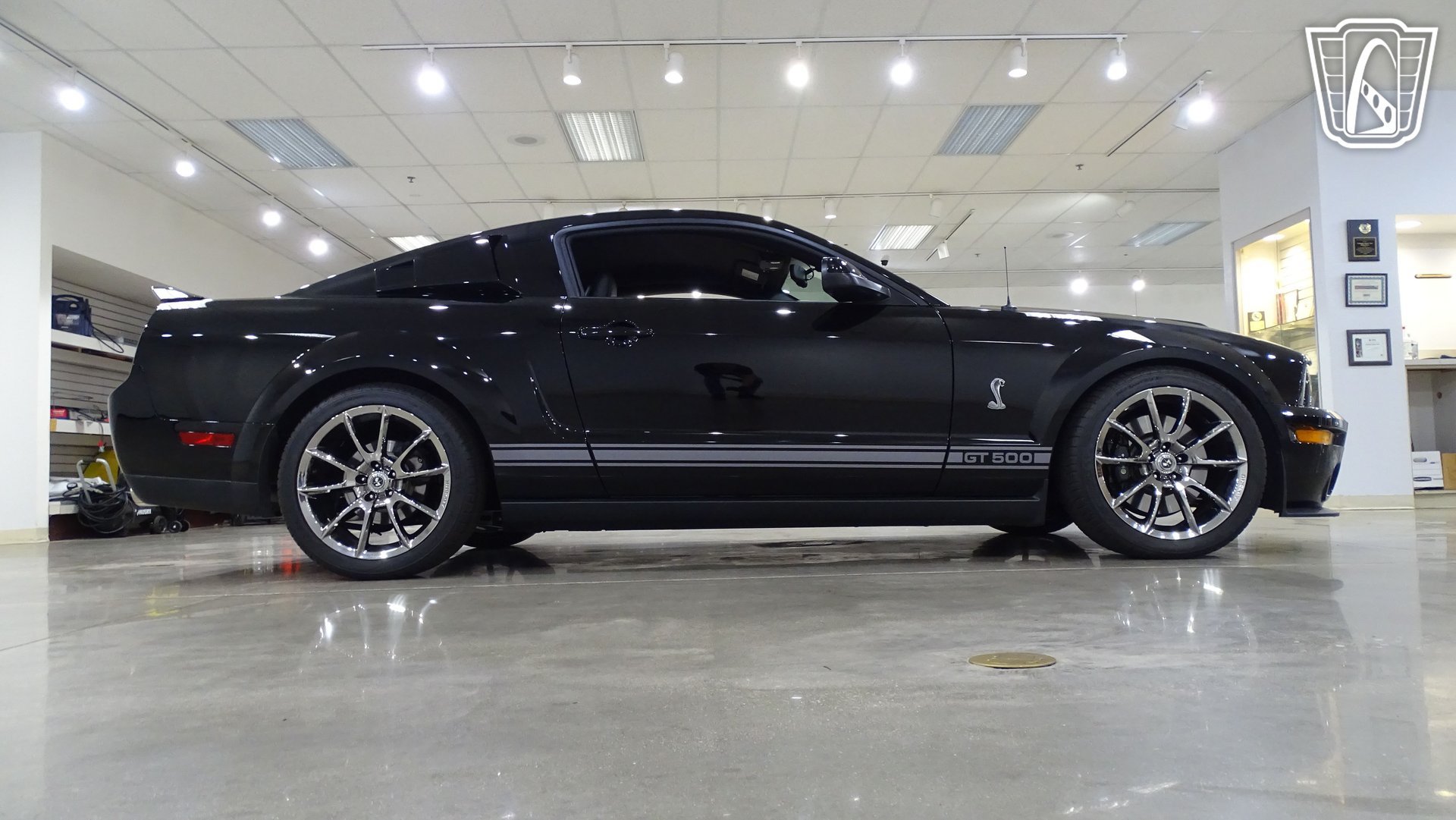 Used 2007 Ford Mustang Shelby GT500 RWD image 19