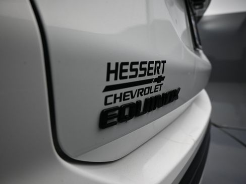 Used 2022 Chevrolet Equinox RS AWD/4WD image 35