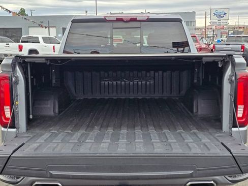 Used 2021 GMC Sierra 1500 Denali w/ Denali Ultimate Package AWD/4WD image 14