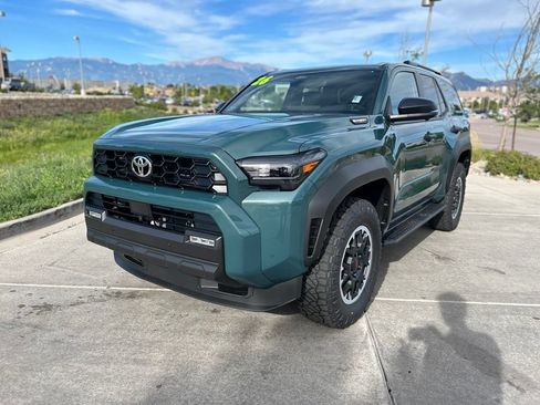 Used 2026 Toyota 4Runner TRD Off-Road Premium AWD/4WD image 3