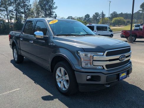 Used 2019 Ford F150 Platinum w/ Equipment Group 701A Luxury image 2