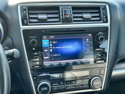 Used 2019 Subaru Outback 2.5i Limited image 18