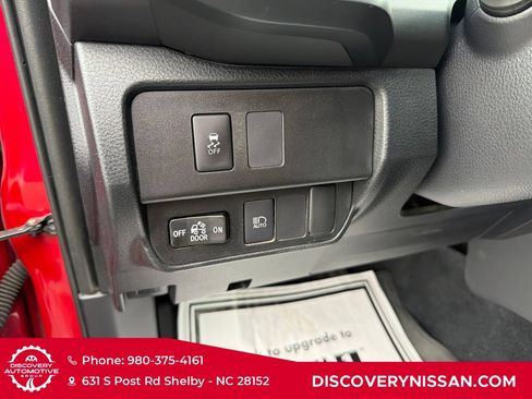 Used 2020 Toyota Tacoma SR AWD/4WD image 14