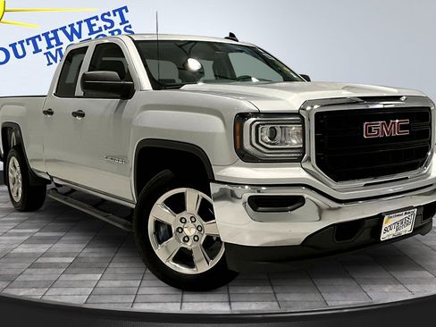 Used 2018 GMC Sierra 1500 2WD Double Cab image 3