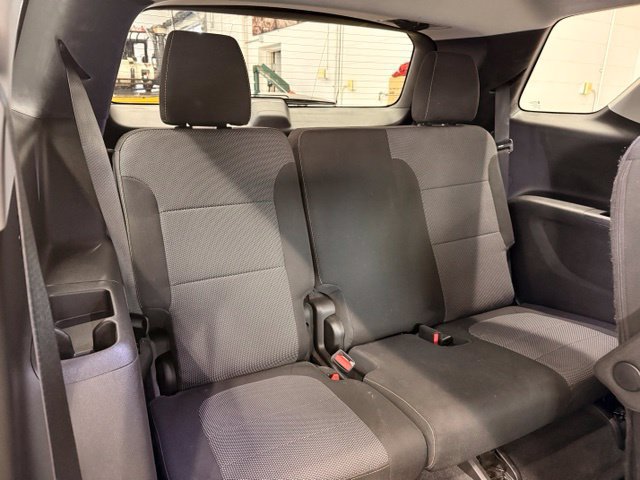 Used 2019 Chevrolet Traverse LT FWD image 24