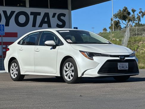 Used 2024 Toyota Corolla LE image 8