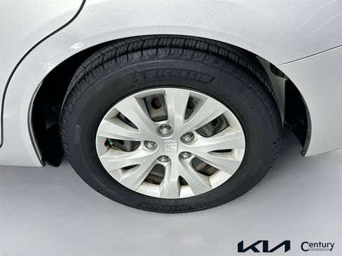 Used 2012 Honda Civic LX image 27