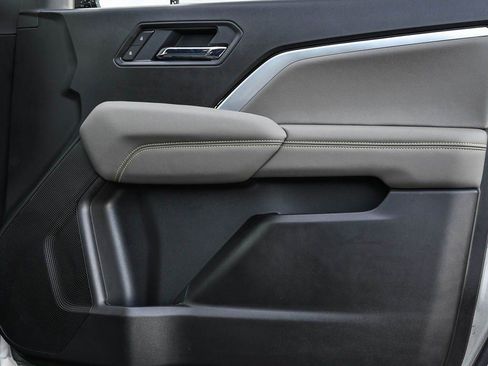 New 2026 Chevrolet Colorado ZR2 w/ Technology Package image 8