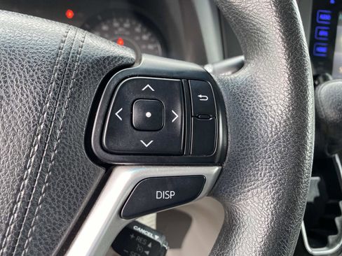 Used 2017 Toyota Sienna LE image 14