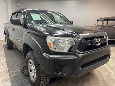 Used 2014 Toyota Tacoma PreRunner w/ Convenience Package RWD image 4