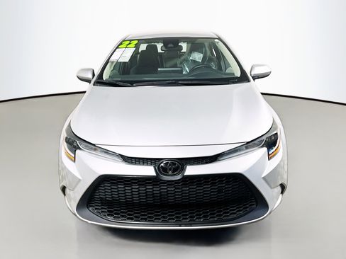 Used 2022 Toyota Corolla LE image 11