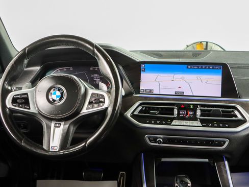 Used 2022 BMW X5 xDrive40i w/ M Sport Package AWD/4WD image 17