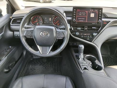 Used 2022 Toyota Camry XSE AWD/4WD image 11