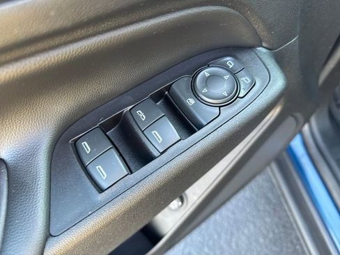 Used 2019 Chevrolet Equinox LT w/ Sun & Navigation Package image 13