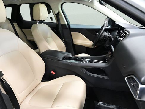 Used 2019 Jaguar F-PACE Premium AWD/4WD image 21