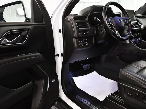 Used 2022 Chevrolet Tahoe RST w/ Luxury Package image 15