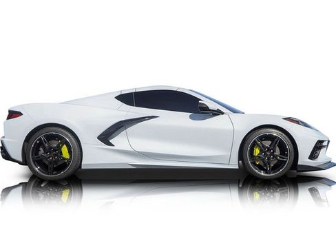 Used 2022 Chevrolet Corvette Stingray Coupe w/ 1LT image 2